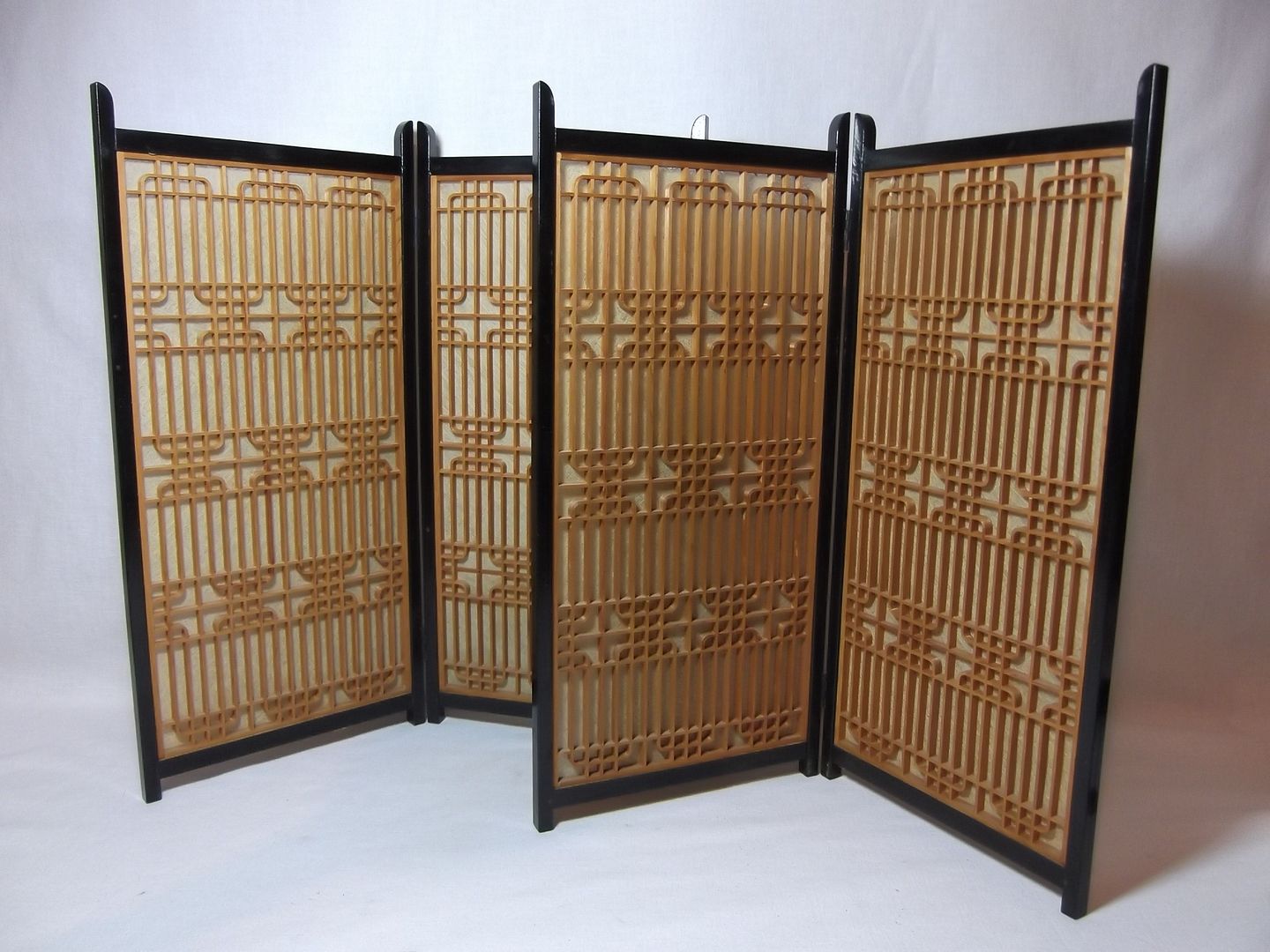 Pair Vtg Japanese Folding Rice Paper Screens table top divider Cut Wood