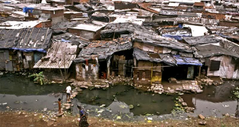 mumbai-slums1_zps01edf917.jpg