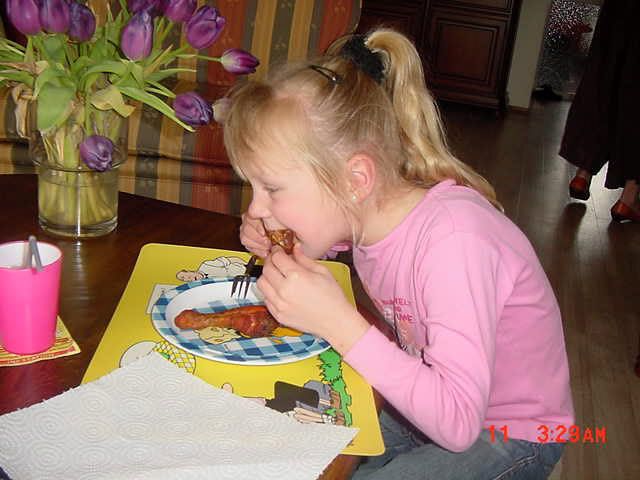 Heerlijk ie drumstick zegt Wendy.