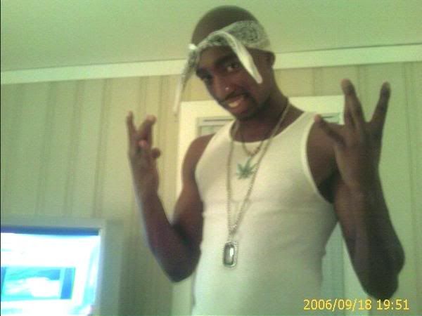 is tupac alive 2011. Is Tupac alive?