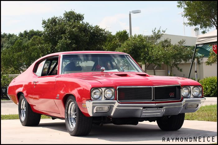 IMAGE: http://i45.photobucket.com/albums/f72/toyoMR2X/2008-10-19%20pontiacs/007.jpg