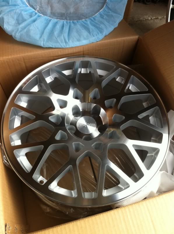 Whats up guys have a brand new set of Rotiform BLQs Machined finish 5x100 et