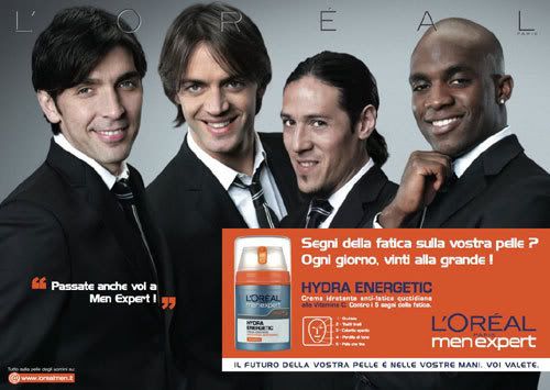 Bintang Juventus; kiri-kanan; Gianluigi Buffon, Nicola Legrottaglie, Mauro Camoranesi, Momo Sissoko
