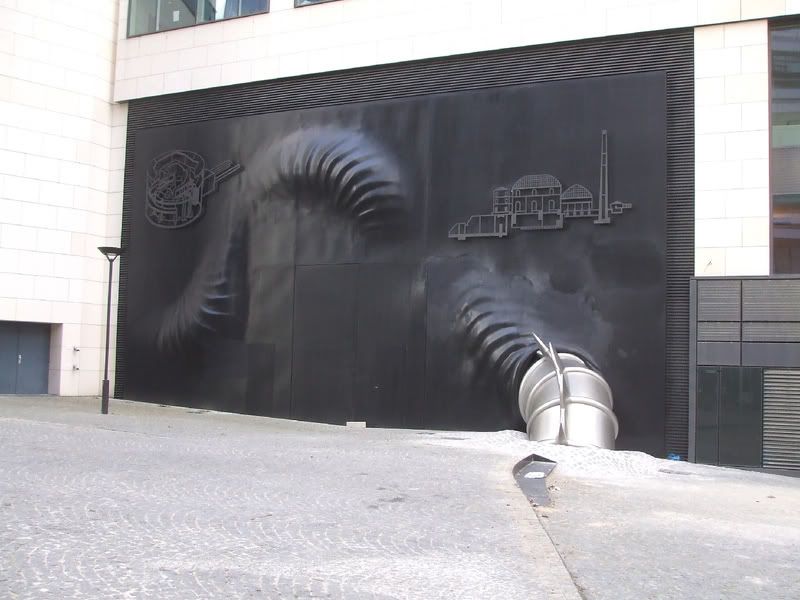 Place Holmes Dragon
