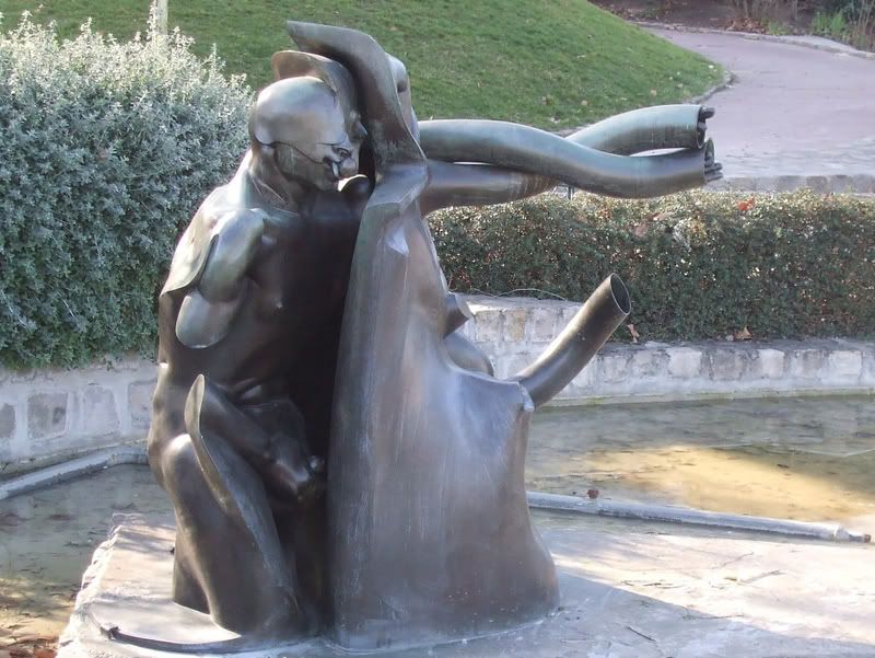 Jussieu sculpture2