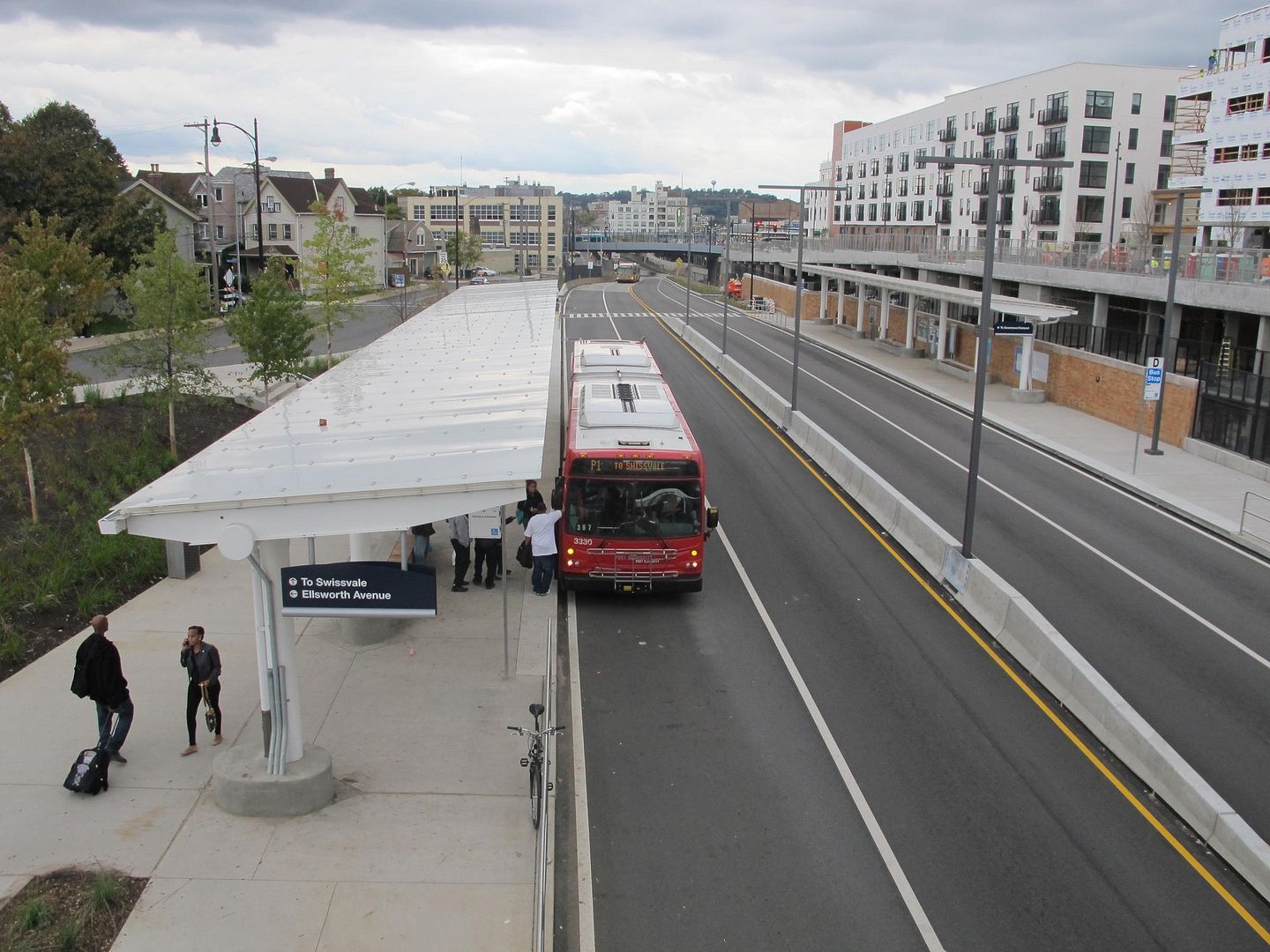 Pittsburgh_busway%201.jpg