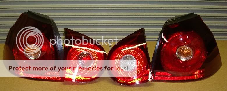 NEW**VW GOLF V GTI MK5 R32 GOLF 5 2 DOOR 4 DOOR EURO TAIL LAMP TAIL 