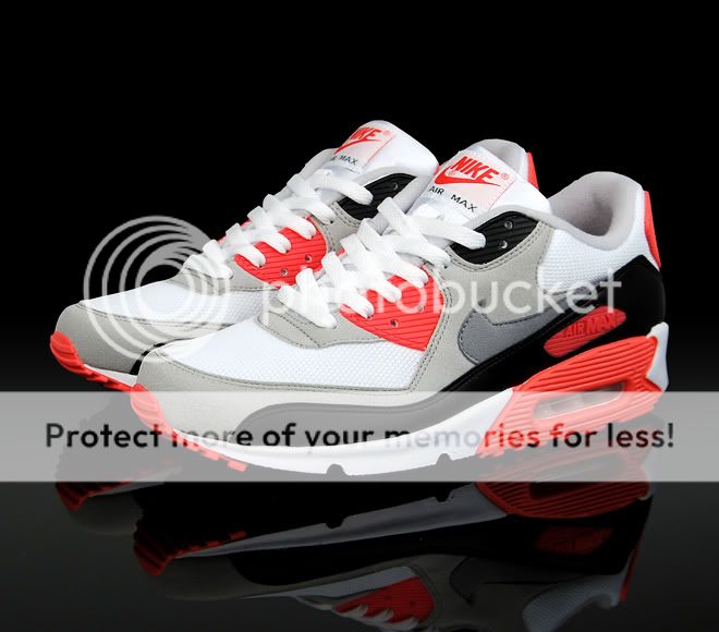 DjRyB.com: Nike Air Max 90 Infrared In Stores Now (FRESH)