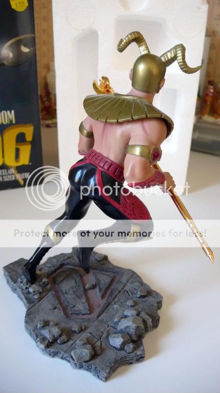 GOG ~ Statue Figurine ~ Mint ~ Rare ~ DC Comics Kingdom  